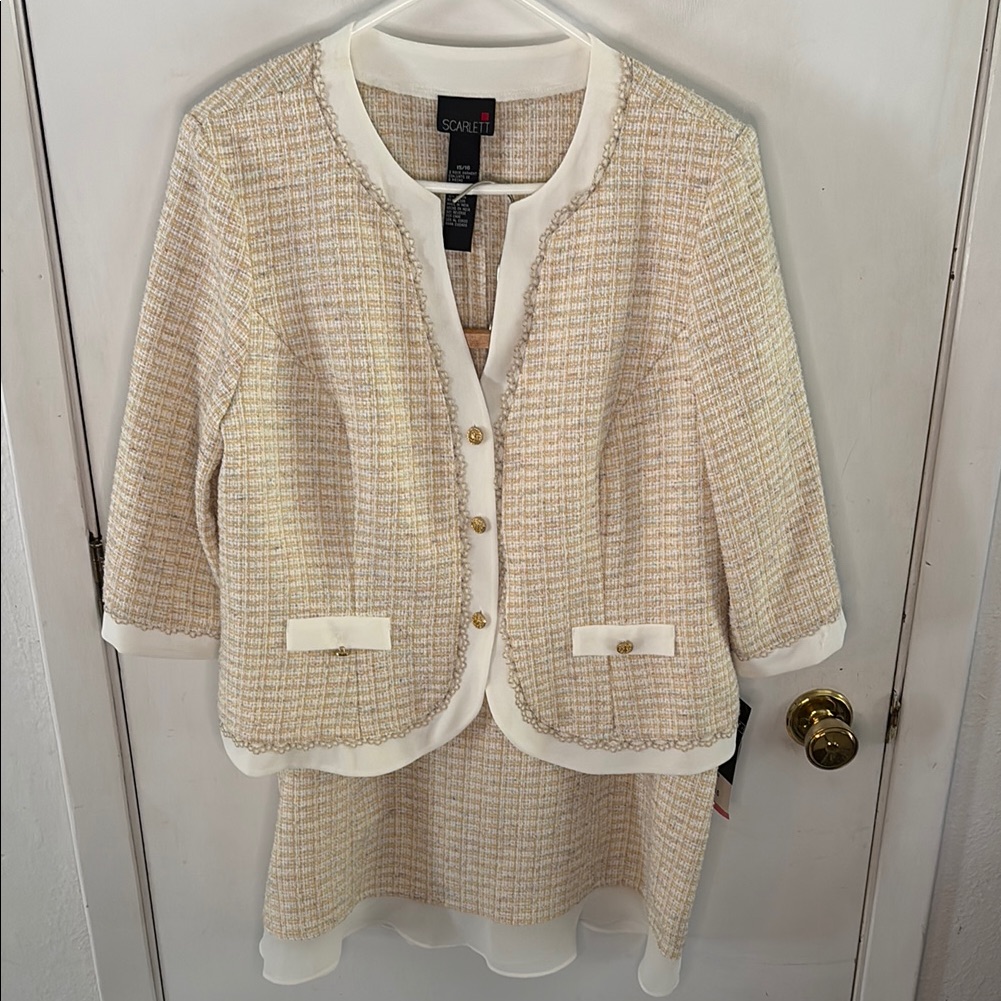 Scarlett Taupe And White Boucle Suit With Chiffon Ruffle Skirt Size 15/16